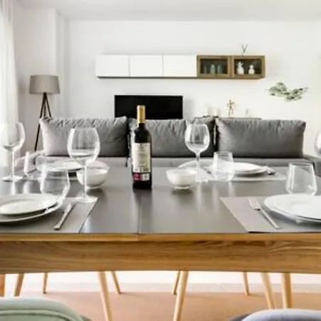 Avenida Puerta Del Mar Appartement Marbellac